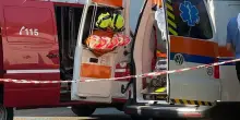Incidente sul lavoro a Roma, operaio cade dalla facciata di un palazzo di Ostia e muore