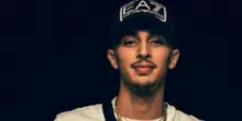 La videochiamata durante lo show con il rapper detenuto, indagato Baby Gang: sequestrato smartphone