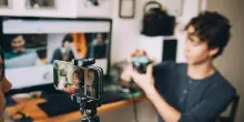 Agcom adotta codice condotta influencer, multe fino a 600mila euro