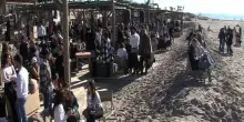 18enne ucciso a coltellate dopo una lite in spiaggia a Varcaturo, un fermo