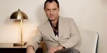 Oggi in gara l'atteso "Il mago del Cremlino". Jude Law nei panni di Putin