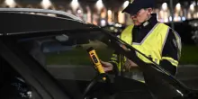 Il ministro dei Trasporti Salvini firma il decreto sull'alcolock