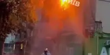 L'incendio nei pressi di Beresteysk, Termopil, è stato poi spento: video delle fiamme