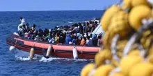 Migranti soccorsi a Lampedusa, tre cadaveri, anche due bimbi, sarebbero morti di fame e di sete
