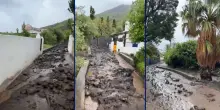 Maltempo a Stromboli, torrenti straripano, isola in ginocchio, video dalla rete