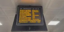 Sciopero, in Lombardia i pendolari denunciano: "Treni soppressi anche in fascia di garanzia"