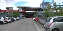 Prato, aggredisce la ex tentando di soffocarla, salvata da tre cittadini stranieri