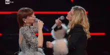 Festival di Sanremo, Alessandra Amoroso e Emma Marrone cantano 'Pezzo di cuore'