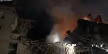 8 morti e oltre 30 feriti a seguito del massiccio attacco notturno russo contro l'Ucraina