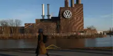 Germania: condannati per truffa quattro ex manager della Volkswagen