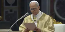 Il Papa ordina nuovi sacerdoti: "Chiesa ferita, siate credibili". Il 6 giugno visita di Mattarella