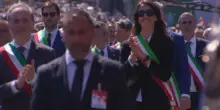 2 giugno, i sindaci sfilano con la fascia tricolore ai Fori Imperiali