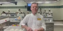 Da New York a Roma: il viaggio del pioniere della pizza napoletana che insegna l'impasto perfetto
