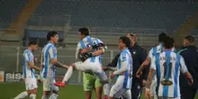 Il Pescara batte la Ternana ai rigori e torna in serie B, città in festa