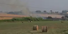 Incendio a nord di Roma, Vigili del fuoco in azione. Ripresa in serata la circolazione dei treni