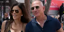 Venezia, proteste contro il matrimonio stellare Bezos-Sanchez. Zaia: "Accolto a braccia aperte"