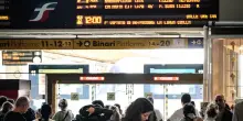 Guasto su Alta velocità, treni cancellati e ritardi fino a 100 minuti. Circolazione ripresa