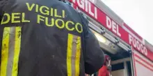 Tor Bella Monaca, incendio provocato dagli allacci abusivi ai contatori: 20 inquilini intossicati