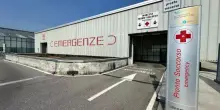 Brescia, sfugge a genitori e cade in piscina, gravissimo bambino di 4 anni
