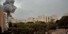 Beer Sheva, le immagini dell'esplosione dalla telecamera fissa di un parcheggio