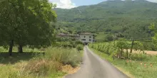 Bimba di 4 anni cade dal balcone di casa a Trento, ricoverata in gravi condizioni