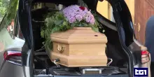 L'ultimo saluto ad Alice Neri, a quasi tre anni dall'omicidio, il funerale della 32enne a Ravarino