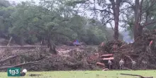 Texas, 67 le vittime dell'alluvione tra cui 21 bimbi. Polemica per la mancata evacuazione dell'area