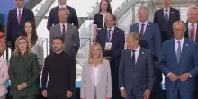 Al via conferenza di Roma sulla ricostruzione. Nella notte massiccio attacco droni su Kiev