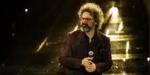 Simone Cristicchi annulla un concerto: “Ho la paralisi di Bell"
