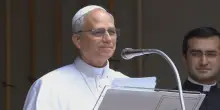 Il Papa all'Angelus: "Continuiamo a pregare per pace e per vittime guerra"