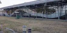 Esterni dell'aeroporto britannico di Southend dopo l'incidente di un piccolo aereo: video