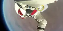 "Sono saltato dallo spazio", il lancio dalla stratosfera di Felix Baumgartner