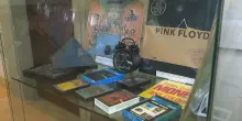 Spoleto, in mostra oltre 500 oggetti per raccontare la storia dei Pink Floyd