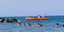 12enne annega a Pescara. Era in acqua con amici che l'hanno persa di vista