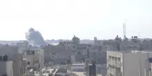 Khan Younis: gente in strada, il boato dell'esplosione, il fumo a distanza di pochi isolati