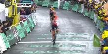 Tour de France, l'ultimo km della 19ª tappa: vince Arensman