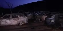 Incendio a Villasimius, auto bruciate vicino spiaggia Punta Molentis