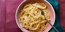 Polemica 'cacio e pepe', la Bbc corregge la ricetta dopo la denuncia di Confesercenti