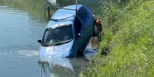 Jesolo, auto finisce nel Sile, bimbo di 5 anni ricoverato in gravi condizioni
