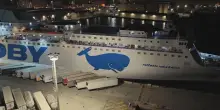 Napoli, l'attracco della nave Moby Raffaele Rubattino visto dal drone