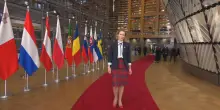 Ministri Ue chiedono di partecipare ai negoziati e annunciano sanzioni a Mosca