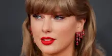 Taylor Swift la regina dei record: "Showgirl"' vende 2,7 milioni di copie in un solo giorno