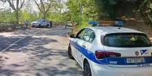 Roma, nuovo incendio a Monte Mario: le fiamme a 100 metri da Villa Miani