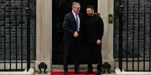 Zelensky incontra Starmer a Londra. Domani il vertice Trump-Putin in Alaska alle 21.30 ora italiana