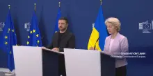 Von der Leyen: Ucraina resti integra. Zelensky: si tratti dalla linea del fronte - Video