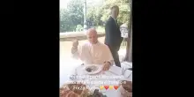 Papa Leone XIV e l'incontro con un tifoso giallorosso: "Forza Roma"