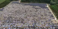 Impianto fotovoltaico distrutto dalla tromba d'aria, paese al buio per blackout: maltempo sul Nord