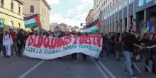 Flotilla, la protesta degli studenti non si ferma: bloccato l'ingresso dell'Università a Bologna
