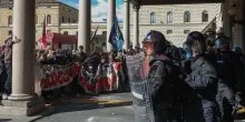 Migliaia in piazza per la Flotilla. "Blocchiamo tutto", cortei, scontri e atenei occupati