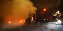 Guerriglia a Roma, numerosi feriti tra le forze dell'ordine